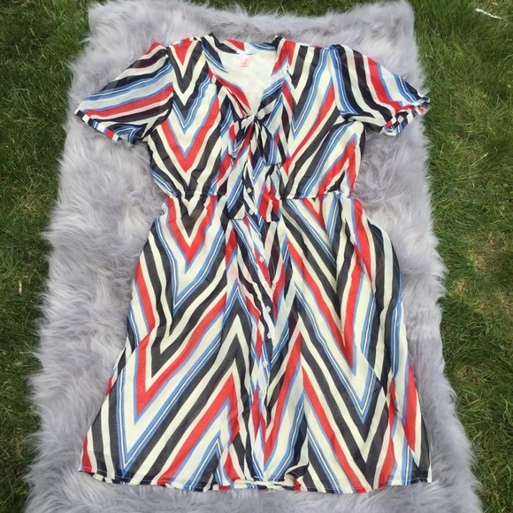 DownEast Dresses & Skirts - *MONDAY DRESS SALE* DownEast Chevron Midi Dress